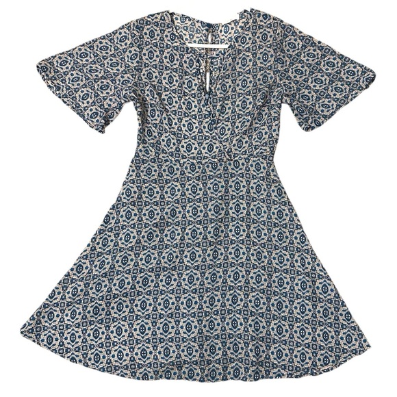 Lush Dresses & Skirts - LUSH Blue/Peach Baroque Print Fit N Flare Mini Dress Sz XS Silky